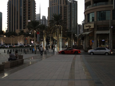 Ferrari, car, Dubai, street, Burj, Plaza, automobilis, Dubajus